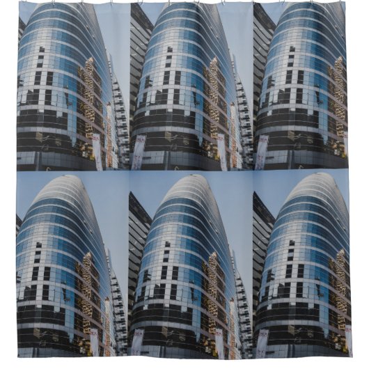 Dubai Glashochhaus Duschvorhang (Vorderseite)