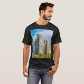 Dubai moderne Wolkenkratzer Corniche T-Shirt (Vorne ganz)