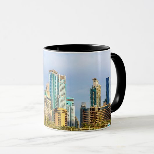Dubai moderne Wolkenkratzer Corniche Tasse (VorderseiteRechts)