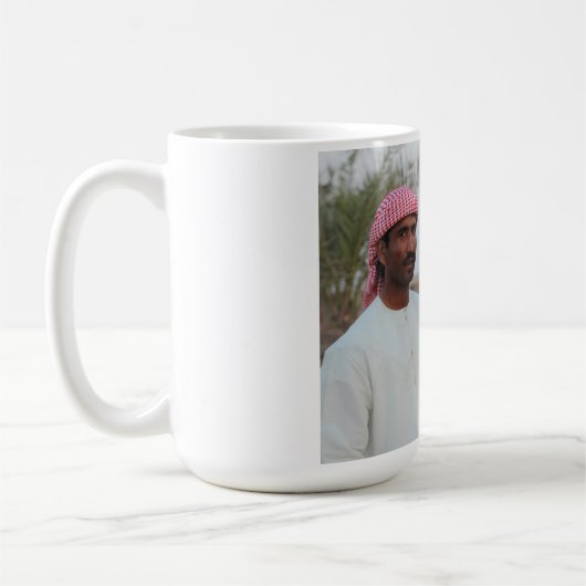 Dubai Vereinigte Arabische Emirate Kaffeetasse (Links)