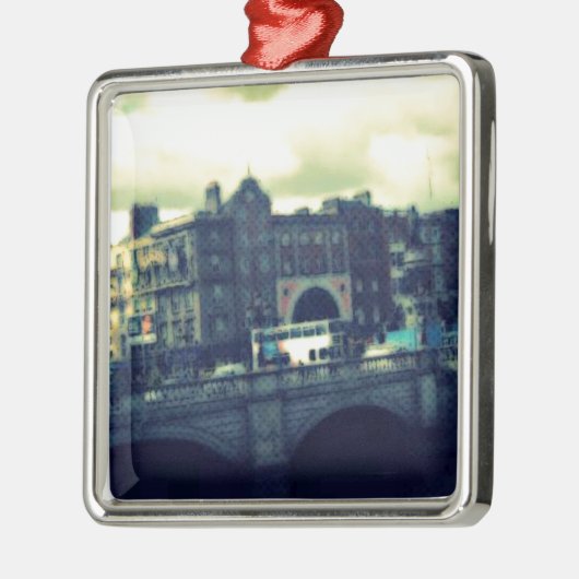 Dublin Pop Art Silbernes Ornament (Links)