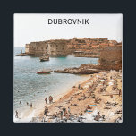 Dubrovnik Croatia Adrica Coast Beach Magnet<br><div class="desc">Schöne Vintage Panoramaaussicht Magnet über den Strand und adria Küste der kroatischen Stadt und beliebtes Reiseziel Dubrovnik in Europa. Arbeitet phantastisch als Reise-Souvenir und Geschenk für jeden Touristen.</div>