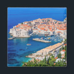 Dubrovnik, Kroatien Magnet<br><div class="desc">Dubrovnik,  Kroatien Panoramasicht auf die ummauerte Stadt.</div>