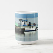 Dubuque, Iowa Pusher Boat am Mississippi River Kaffeetasse (Mittel)