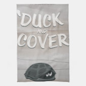 Duck & Cover Handtuch (Vertikal)