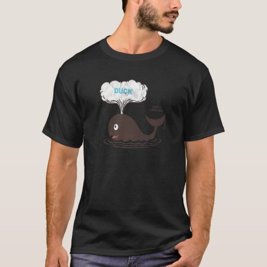 Duck NC Summertime Vacationing Whale Spout T-Shirt (Vorderseite)