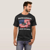 Duckaholic Hooked on Quack US FLag Funny Duck Hunt T-Shirt (Vorne ganz)