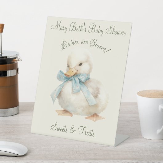 Duckling with Ribbon Baby Shower Sweets & Treats Sockelschild (In SItu)