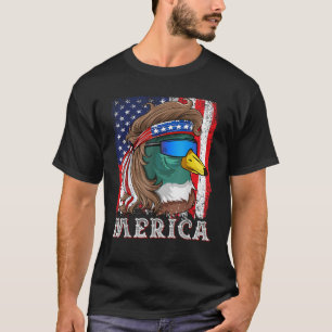 DuckoAlkoholische Mallard Ente American Flag Water T-Shirt