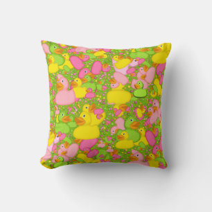 Ducks-n-Dots-Style-2-Drk Green-Sq-DREHPILLOW Kissen