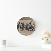 Duellieren (Foto) Runde Wanduhr (Zuhause)
