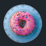 Dughnut Foto blue und pink modern Dartboard Dartscheibe<br><div class="desc">Modernes und lustiges Foto-Design auf Dartboard. Doughnut in blau und rosa als Kontrast bringt Freude und Spiel in Ihrem Produkt. Sie sind herzlich eingeladen,  meinen Laden für schönere Produkte zu besuchen.</div>