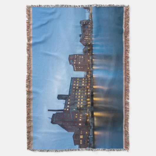 Duisburg Germany Throw Blanket Decke (Vorderseite Vertikal)