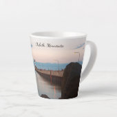 Duluth North Pier Light Latte Tasse (Rechte Ecke)