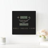 Dum spiro spero quadratische wanduhr (Zuhause)