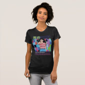 Dumm Adjacent T-Shirt (Vorne ganz)