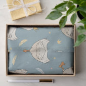 Dummer-Gans-Party – blauer Hintergrund mit Federn Seidenpapier (Geschenk)