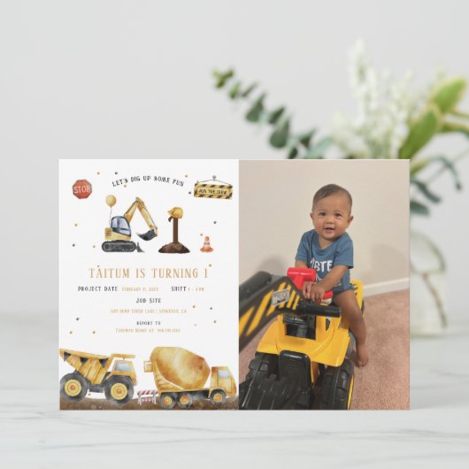 Dump Truck & Digger | Kids Construction Birthday Einladung (Stehend Vorderseite)