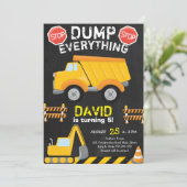 Dump Yellow Truck Construction Birthday Chalkboard Einladung (Stehend Vorderseite)