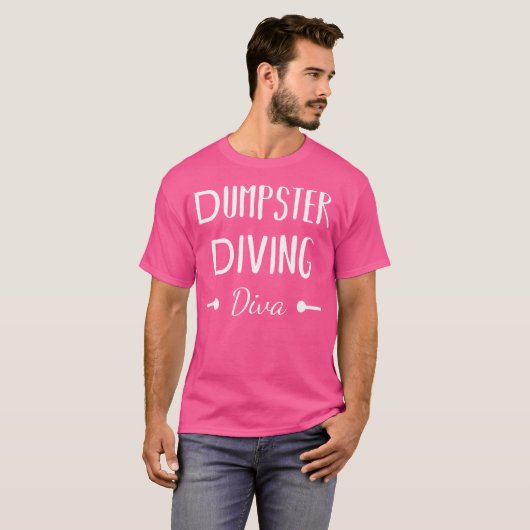 Dumpster Diving Diva Abfallreduzierung Gerecycelt T-Shirt (Vorne ganz)