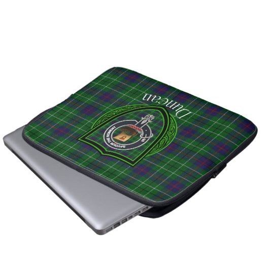 Duncan Scottish Clan Tartan and Crest  Laptopschutzhülle (Vorne Knopf)