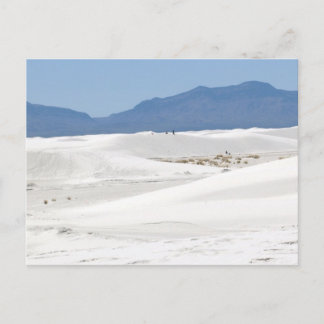 Dünen mit Aussicht auf die Berge Postkarte