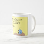Dung Käfer sucht nach einer Stube Kaffeetasse (VorderseiteRechts)