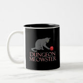 Dungeon Meowster Funny RPG Cat with Dice Zweifarbige Tasse (Links)