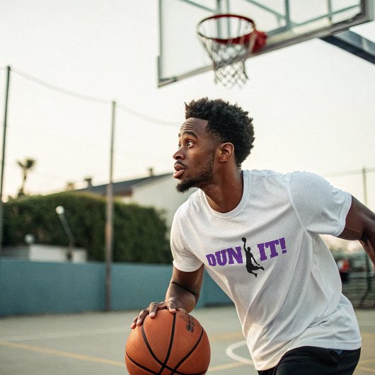 Dunk | Basketball-Phrase mit Lila Typografie T-Shirt