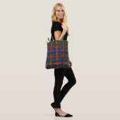 Dunkel gefärbtes 'Karomuster' in Tuch- oder Leinwa Tasche (Am Model)