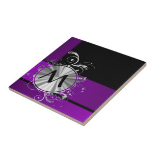 Dunkel lila und Monogramm Fliese