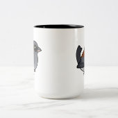 Dunkel-mit Augen Junco (rot-gestützt) Zweifarbige Tasse (Mittel)