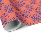 Dunkelblau gestreiftes Kreismuster auf orange Geschenkpapier (Rolleneckpunkt)