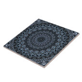 Dunkelblau-schwarzes Mandala-Musterdesign Fliese (Seite)