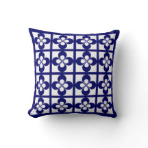 Dunkelblaue geometrische Blumengestaltung auf Weiß