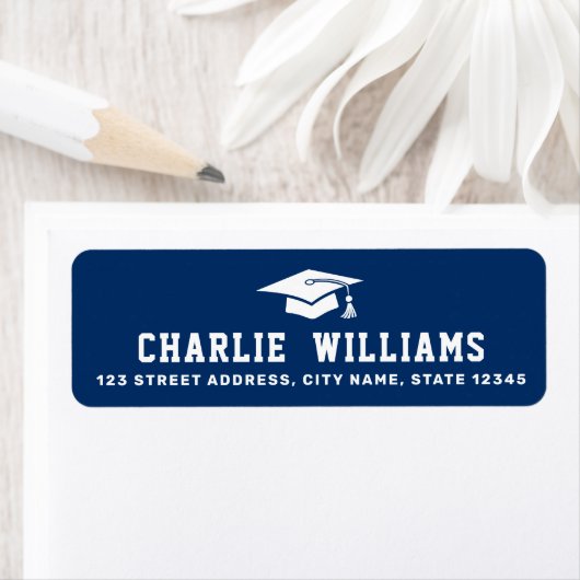 Dunkelblaue Graduierungskappe Rücksendeadresse (Insitu)