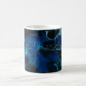 Dunkelblaue psychedelische Flüssigkeit Kaffeetasse (Mittel)