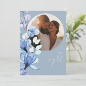 Dunkelblaue transparente Blumendatentabelle Einladung (Stehend Vorderseite)