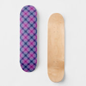 Dunkelblaue und rosa Schachbrettmuster Skateboard (Vorderseite)