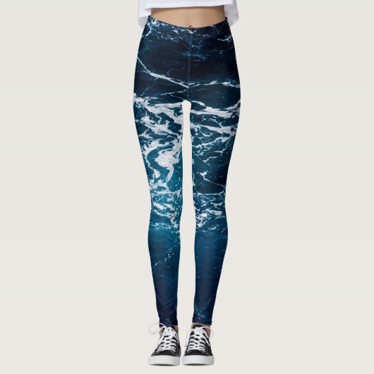 Dunkelblaues Meerwasser aus Schwerschaum Leggings (Vorderseite)