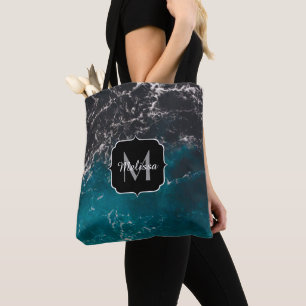 Dunkelblaues Meerwasser Monogram Tasche