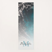 Dunkelblaues Meerwasser Monogram Yogamatte (Vorderseite)
