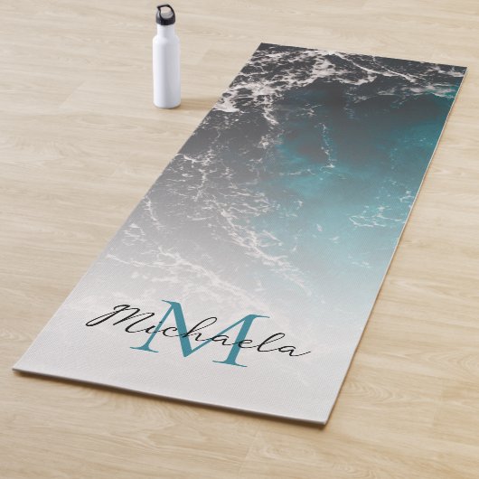 Dunkelblaues Meerwasser Monogram Yogamatte (Beispiel)