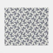 Dunkelblaues Schmetterlingsmuster auf grauem Hinte Fleecedecke (Vorderseite (Horizontal))