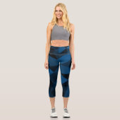 Dunkelblaues und schwarzes geometrisches Maschenmu Capri Leggings (Vorderseite)