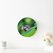 Dunkelbraun und Grauschmetterling Runde Wanduhr (Zuhause)