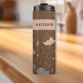 Dunkelbraune und erdfarbene Tones Terrazzo Muster Thermosbecher