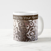 Dunkelbrauner grauer Snakeskineffekt Jumbo-Tasse (Vorderseite Rechts)