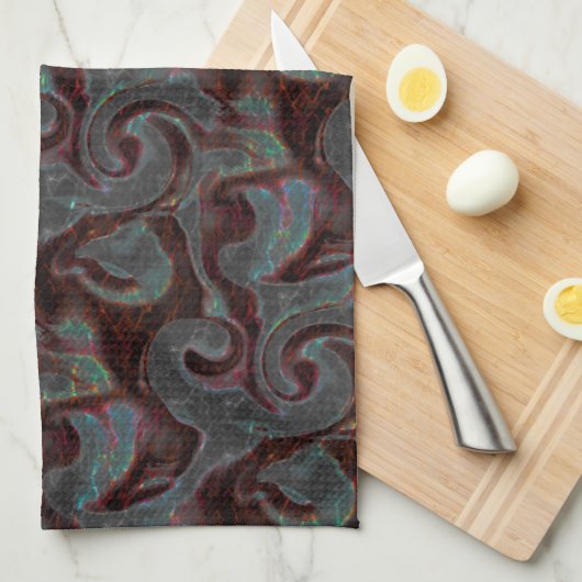 Dunkelfarbene, geschnitzte Spiralteile und glühend Geschirrtuch (Viertel Falte)