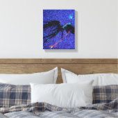 Dunkelflügelige Figur, die über den Weltraum flieg Leinwanddruck (Insitu (Schlafzimmer))